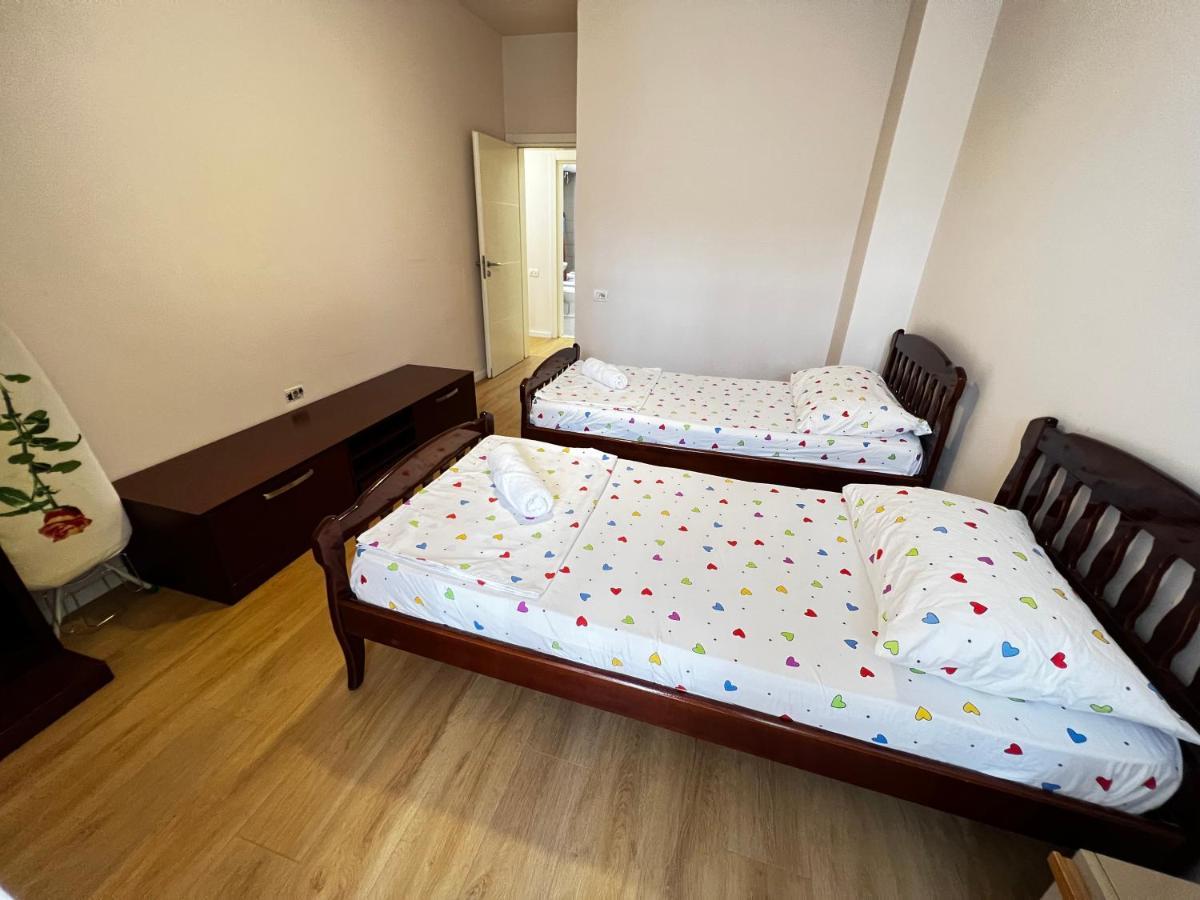City Centre Apartments Tirana Bagian luar foto